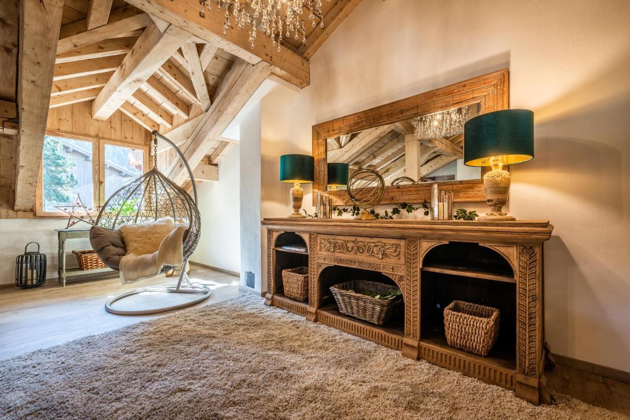 Chalet Chu Lo Dou Le Praz - By Emerald Courchevel
