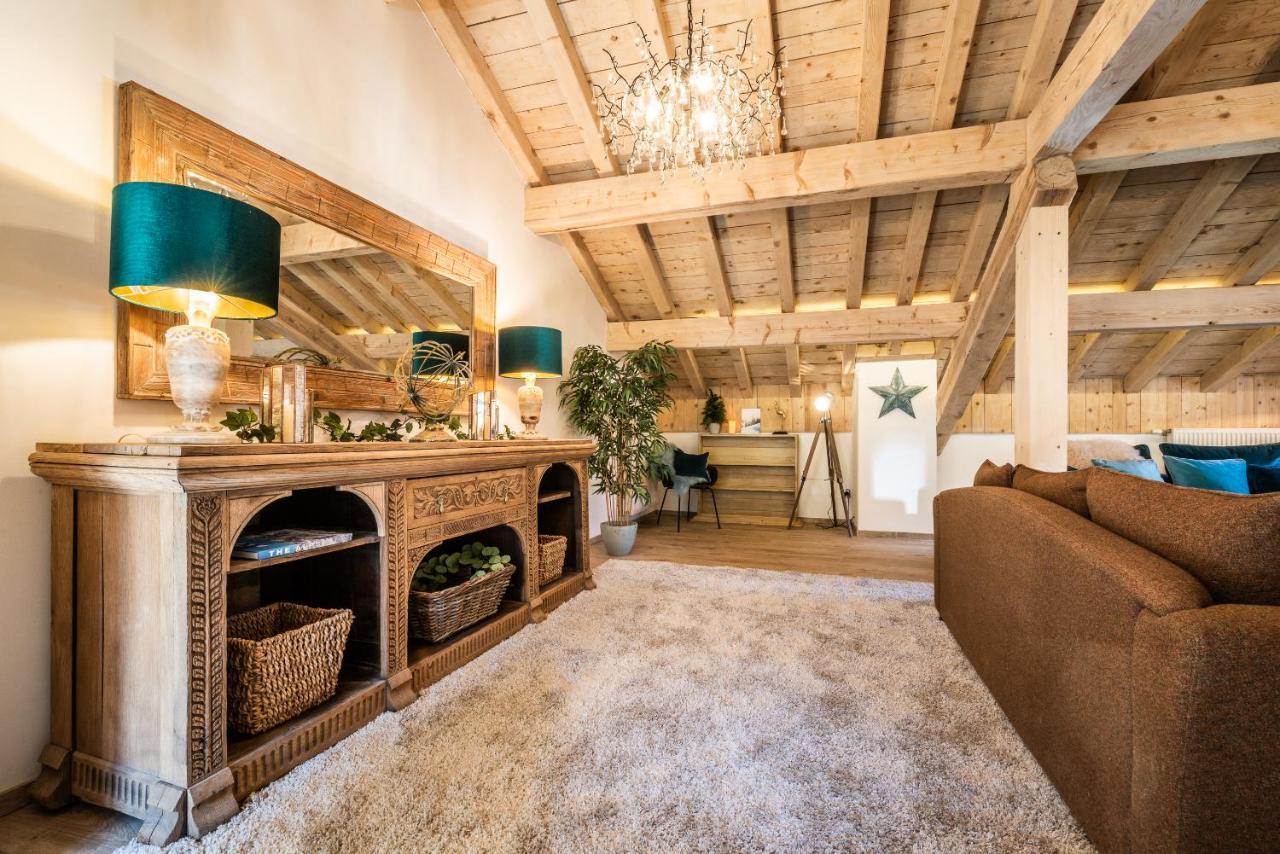 Chalet Chu Lo Dou Le Praz - By Emerald Chalet *