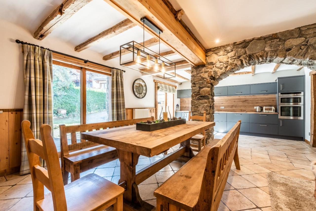 Chalet Chu Lo Dou Le Praz - By Emerald * Courchevel