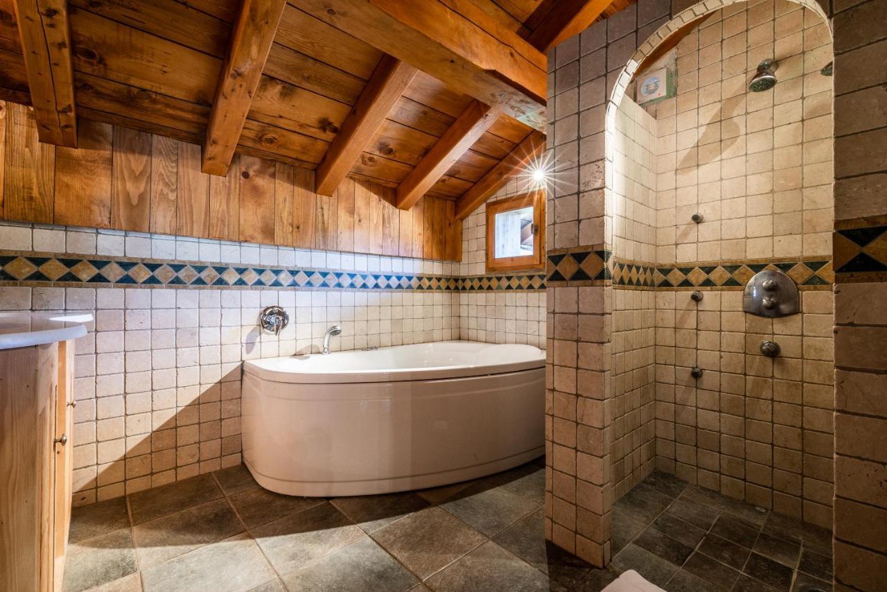 Chalet Chu Lo Dou Le Praz - By Emerald Chalet